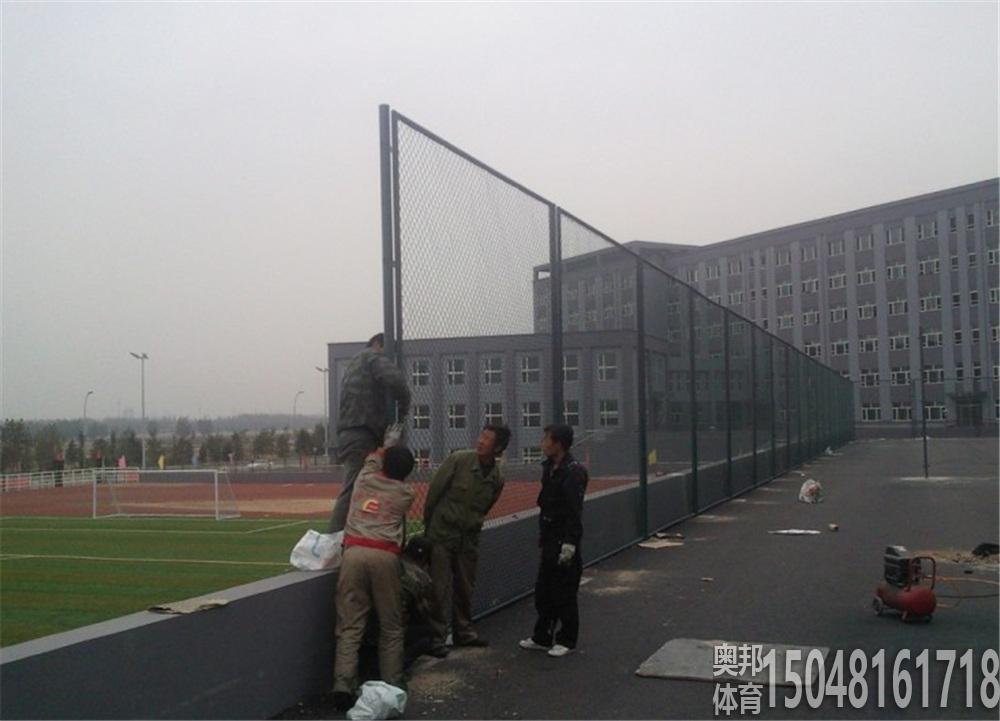 包頭市體育運動學校市外圍網施工