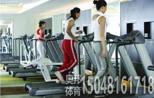 包頭體育場(chǎng)地鋪設(shè)
