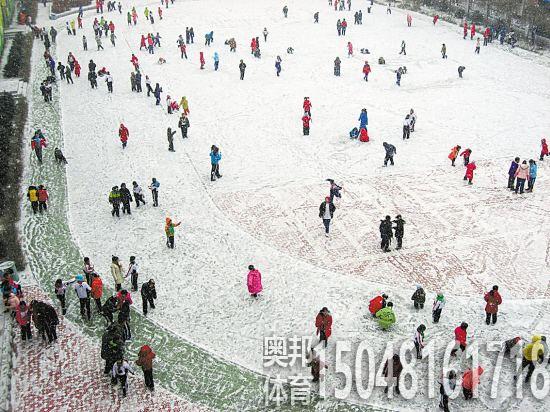 包頭體育場地建設